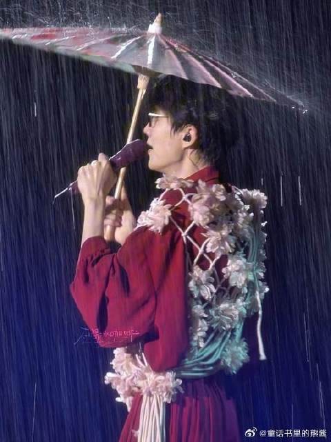 Emily其实雨很大向全世界安利许嵩