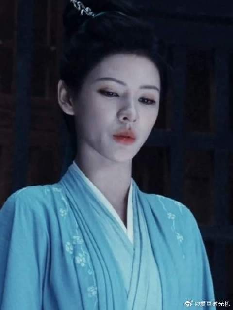 只有自己亲手解决后她才能真正的放下