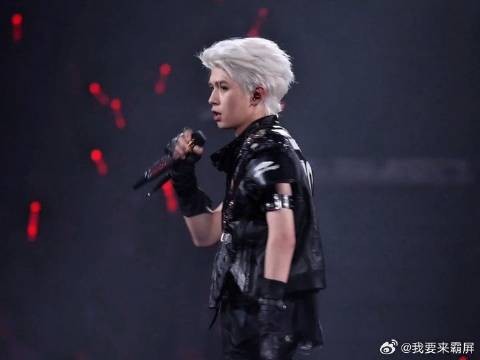 何浩楠+王一珩带来炸场的 《小镇帅哥》cut