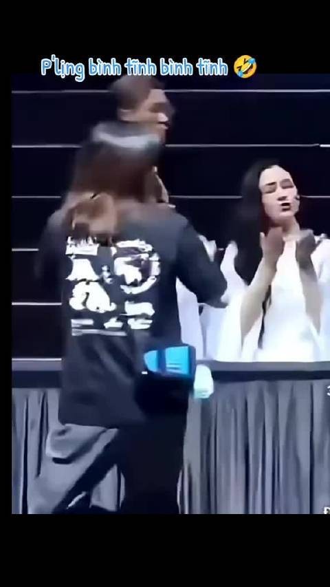 哪有人不爱看热闹的