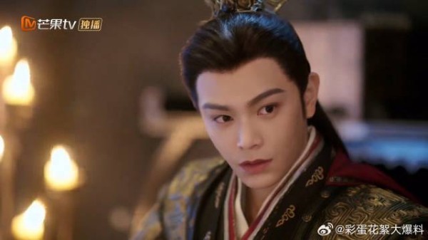 颜幸当众撒糖?沈渡会意配合演戏,这表情太逗了!