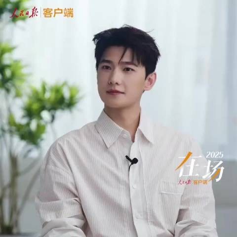 杨洋不管是作为演员还是偶像，你都做到了真诚