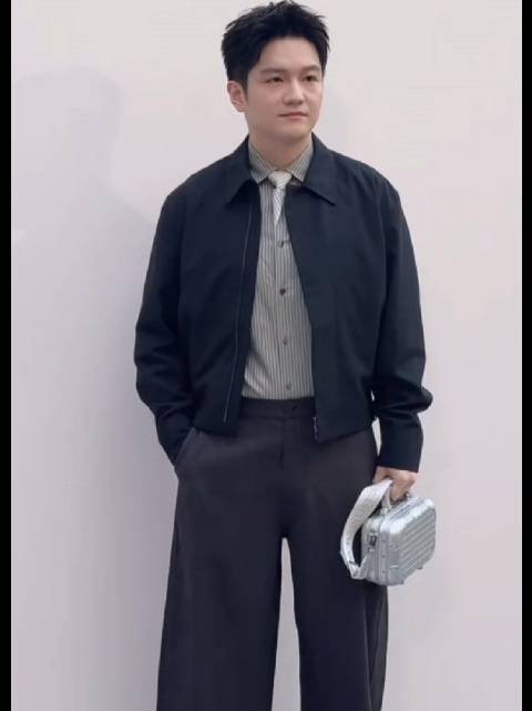 哈哈哈哈哈,也不是没有风声!就是没人相信
