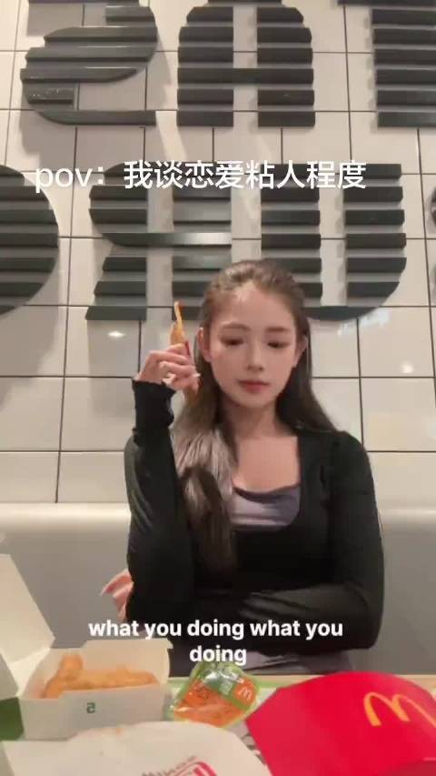 万一lst也拍了这种抖呢 万一他只是拍来调情所以不发给我们看呢 万一呢