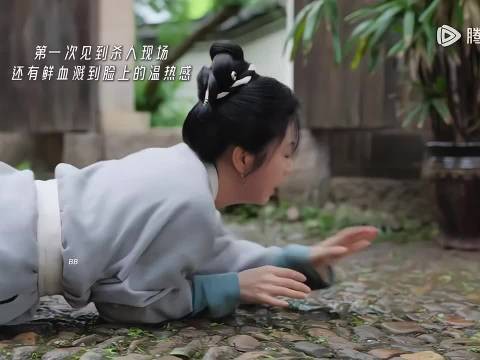 谭松韵跳出固有女主模板,面对凶险流露本能恐惧,演技细腻又有力量
