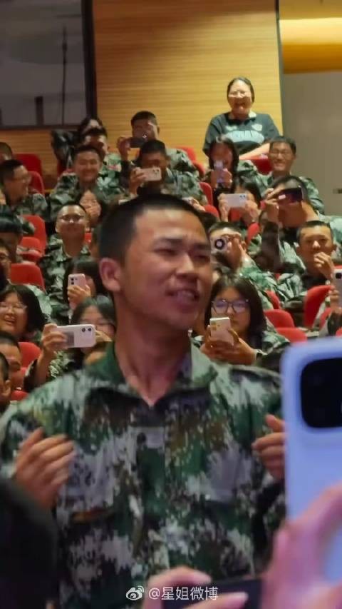 许富华同学，今夜欢愉由你点燃！