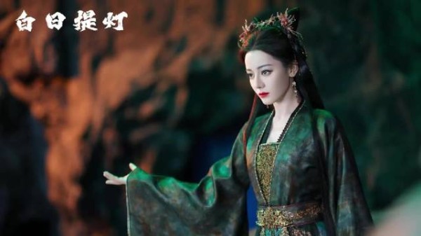 揭秘!迪丽热巴背后的真假贺思慕真相,你被蒙在鼓里了吗?