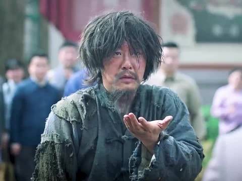 乞丐救了富家太太,没想到竟是自己失散多年的亲姐…..