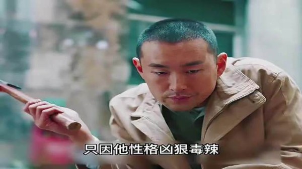 男人拥有可以369度旋转手臂的能力