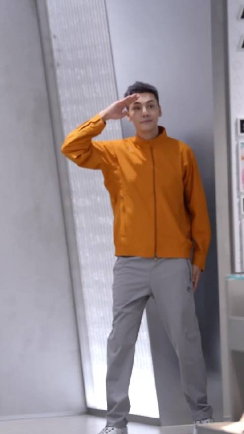 捕捉一只的小黄人