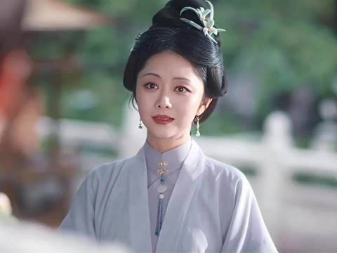 二人补喝合卺酒后圆房,林锦岐焚毁兰香身份证据