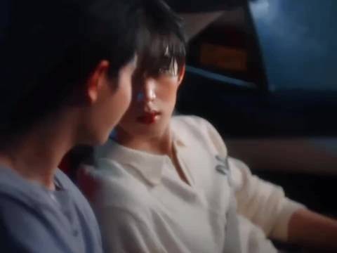 太容易不顾一切满是伤痕