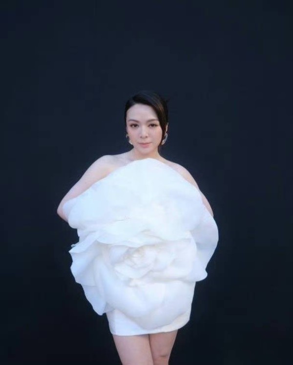 香港女星被传已秘密结婚！老公“有钱有才”背景不简单，爱巢也遭曝光