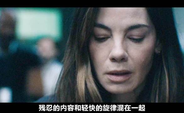 蓝色手套伸入门缝,耳语者凶手现身