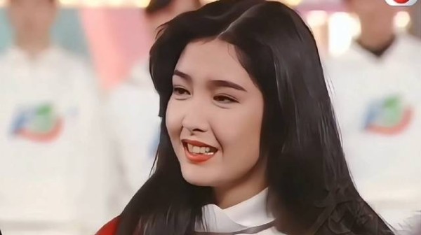 个个都美若天仙,可惜了蓝洁瑛啊