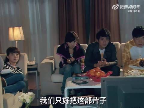 十几年之后才被扒出来,编剧这个伏笔埋得也太深了,两大经典梦幻联动