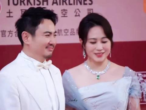 马丽瘦身亮相，沈腾马丽2026悦享会合体