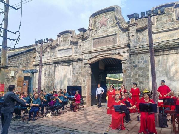 网聚青白江 寻韵古城厢 “锦绣天府·安逸四川”2026网络名人采风行探访城厢古城