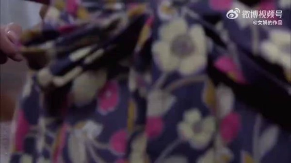 全家饭都吃不起,文丽却还烫头买裙子,佟志见白面条无语