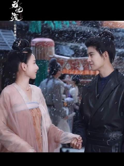 雪花落下的一瞬间,爱意也倾泻而出