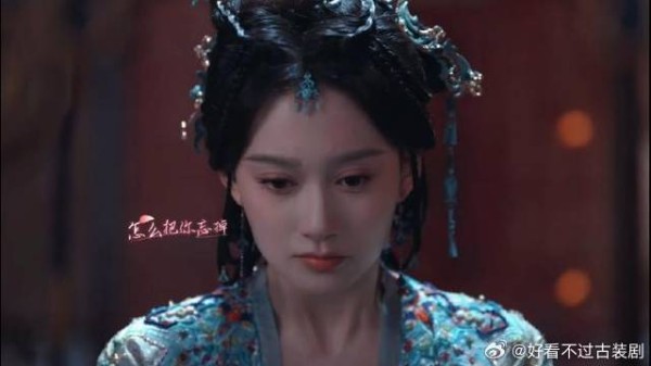 付一笑借仇人之手复仇，疯批皇帝独爱恶女
