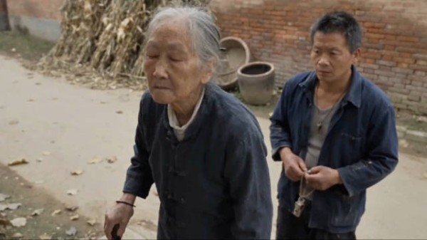 根据真人真事改编！母亲知道自己时日不多，为痴傻儿子准备后路｡