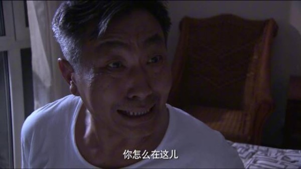 亲家公丈母娘同居互整，粥里撒盐胡椒粉斗智斗勇