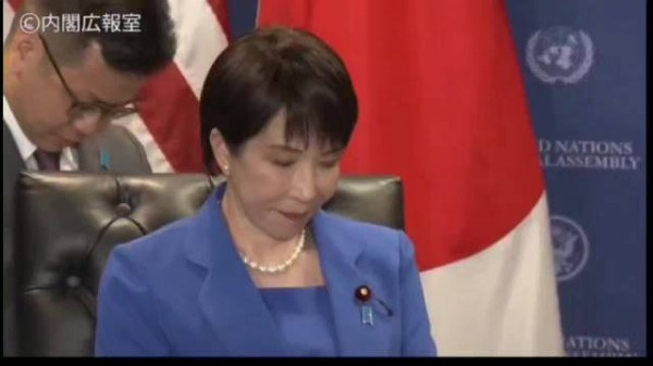 高市早苗会面川普挤眉弄眼，身体语言透露高度警觉不放松
