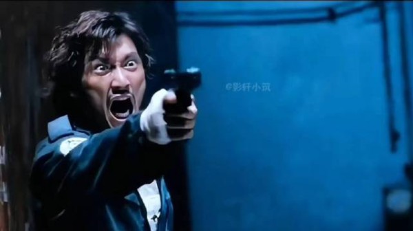 谢霆锋、周杰伦演技不尴尬的一部作品！ 安志杰 : 吃了没穿防弹衣的亏！