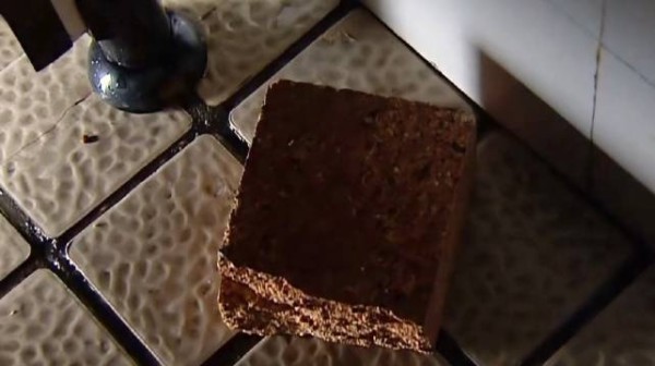 杀人犯只是上了个厕所,却让全城百姓都慌了