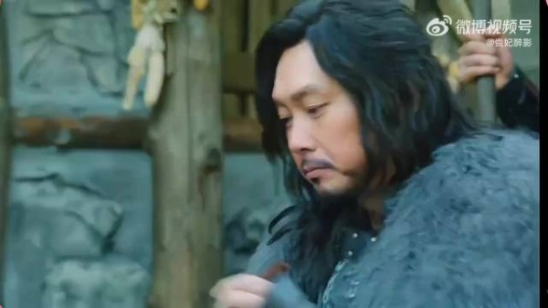 小孩都知道,陌生人给的东西不能乱吃!
