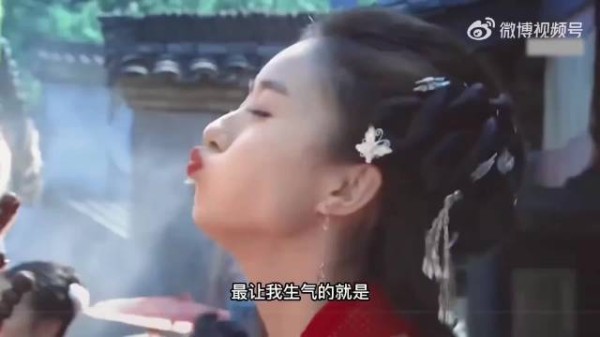 后来，赵丽颖真的嘟着嘴成为了女主角！