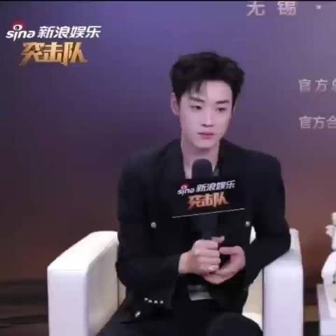 陈少熙在线求职，十个勤天红毯前互评妆造