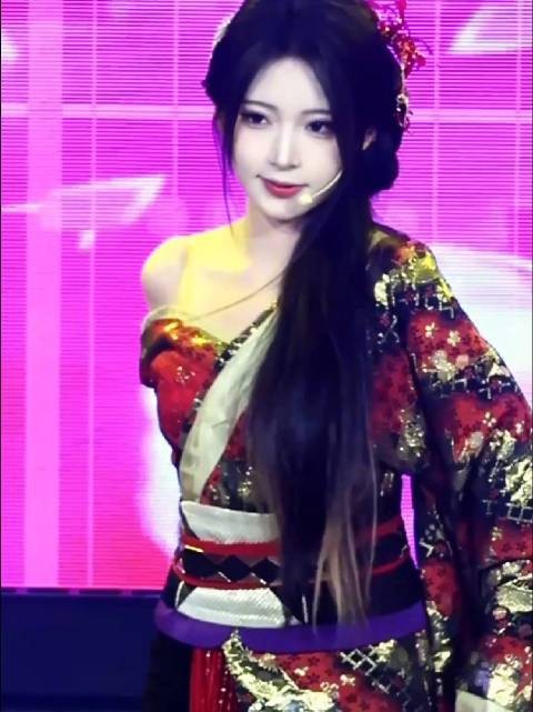 SNH48中秋古风公演，蒋欣洳《画》直拍亮相