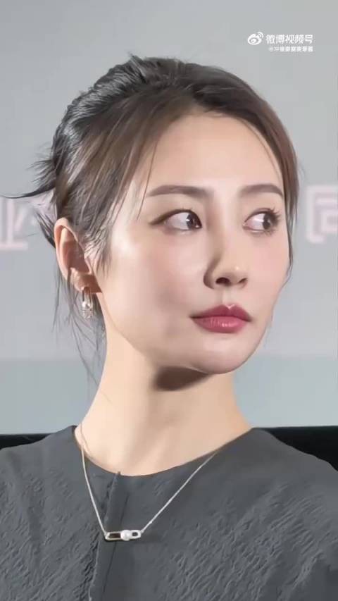 88年的安徽妹子李纯,北影毕业,出道就是谋女郎,妥妥的实力派