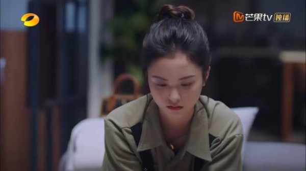 凌霄看到李尖尖高兴,见小橙子不高兴,小橙子吃醋了