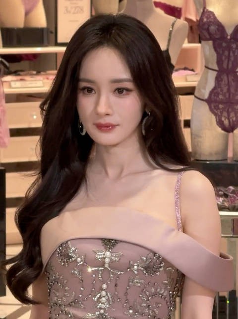 美得太过分了！好闪耀的公主