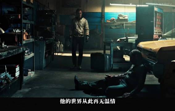 当他戴上特技面具,便不再是人,而是从黑暗里走出的死神…