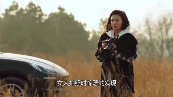 女人荒山野岭遇到饿狼，怎料一着急车钥匙不见了