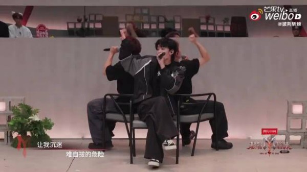 姚琛王赫野曹骏《月光闪》小考89分,齐舞闪身步扭胯整齐