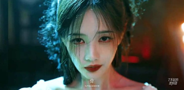 李一桐丝滑变脸小妙招、这个我不是大师大事很妙呀！
