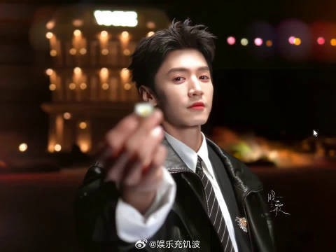 看完这段笑到停不下来，陈哲远在密逃友爱之家疯狂玩滑梯，滑上滑下嗖嗖带风…