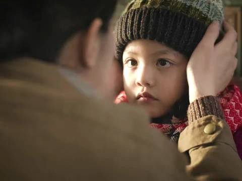 《余红旧事》这一家也太像多邻国实景课堂了