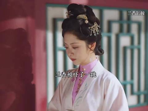 二妹妹太可爱了！拿树枝挡着脸别人就看不见 了？