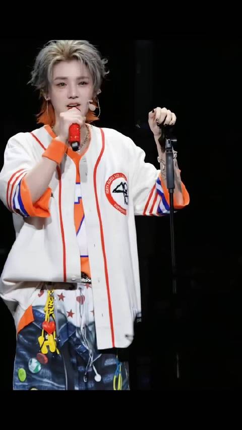 瑶一瑶妈妈剪短发自曝原因，侧脸被指像鹿晗