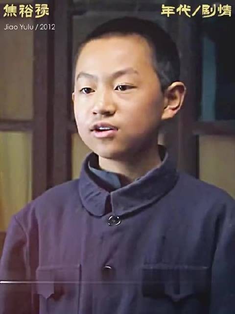 这种人太少太少了，许多人在权利，利益，人情关系下都难以坚守底线