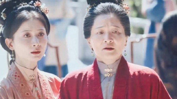 兰香生孩子艰难,好在有惊无险,生了一个女儿!