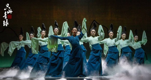 国庆看戏在成都，《只此青绿》等精品剧目扎堆上演
