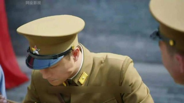一盘肘子肉识破圈套，女八路智锄昔日恋人汉奸大快人心！