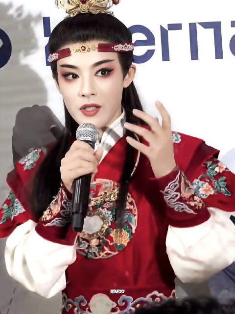 展示手指灵活度